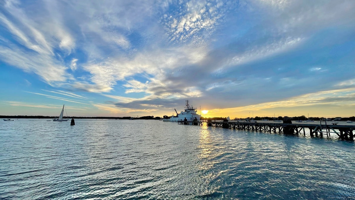 2347491 :: Giclée Poster Satin Photo Paper Print