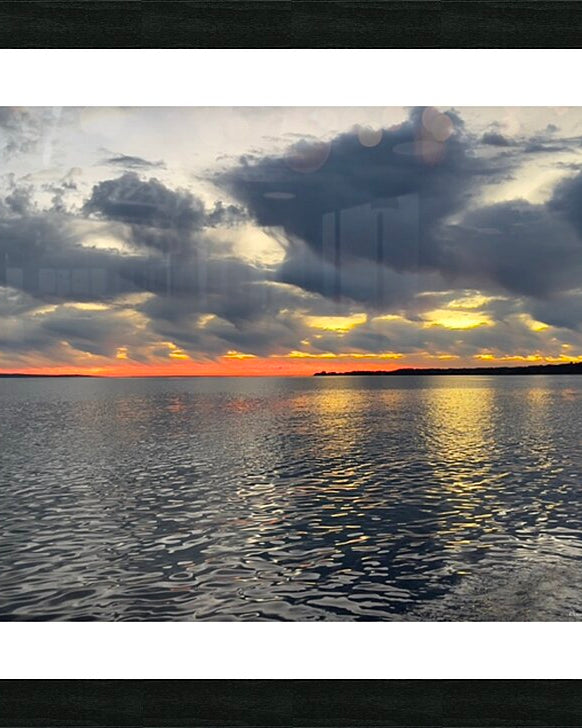 2370549 :: Framed Print