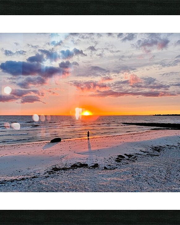 2383116 :: Framed Print